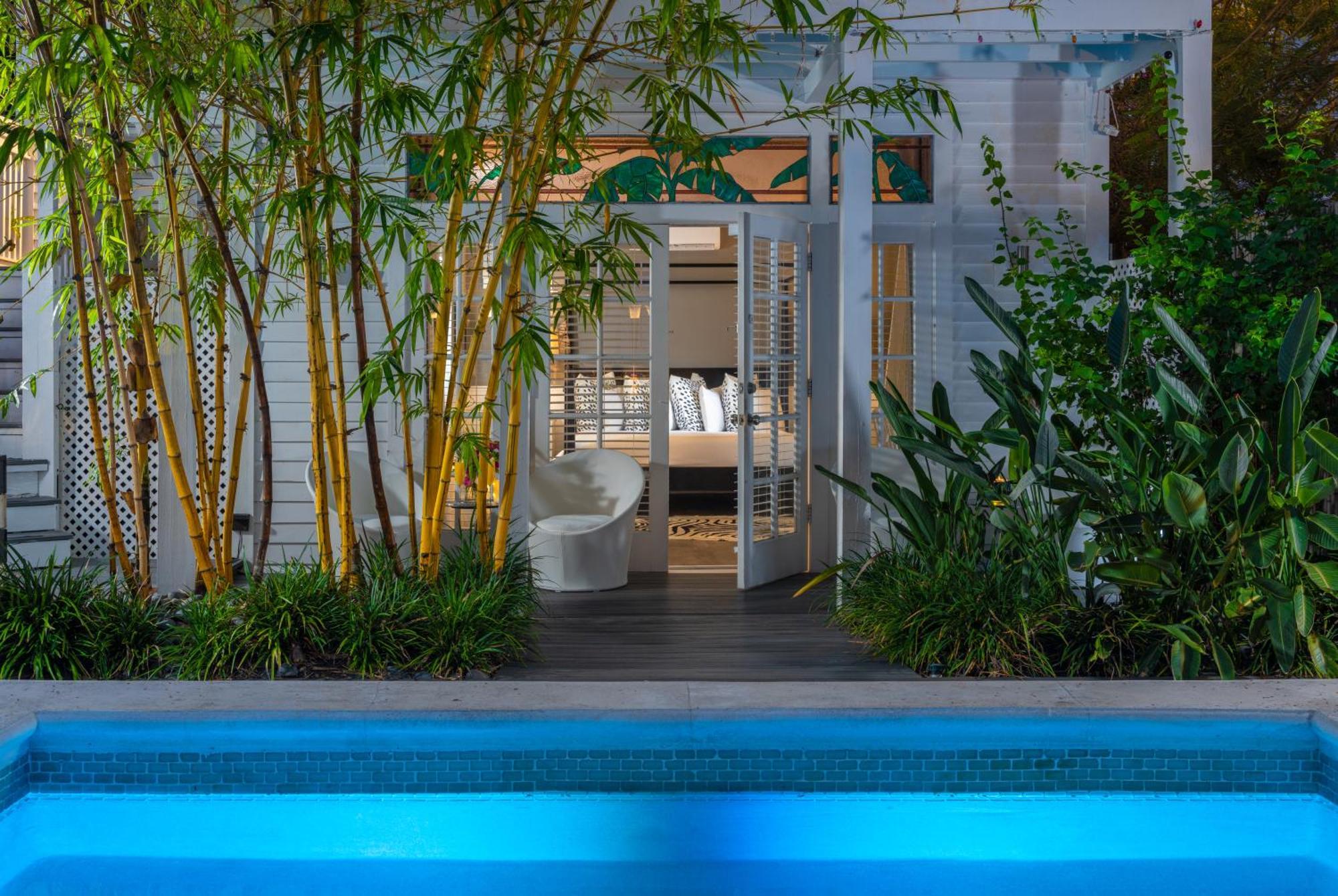Alexander'S Guesthouse-Adult Exclusive, Lgbtq Friendly Cayo Hueso Exterior foto