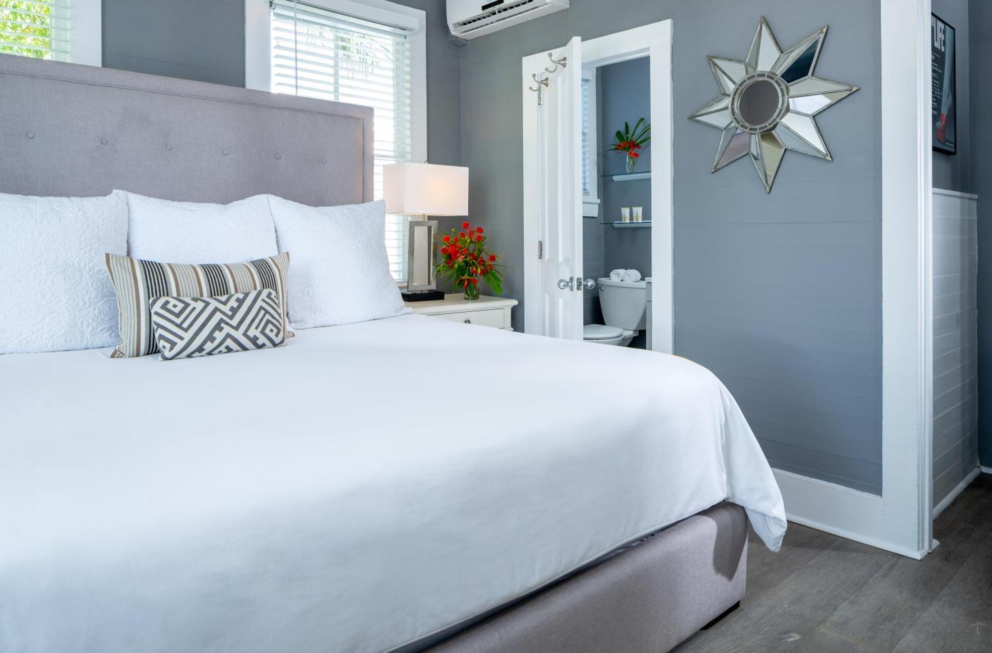 Alexander'S Guesthouse-Adult Exclusive, Lgbtq Friendly Cayo Hueso Exterior foto
